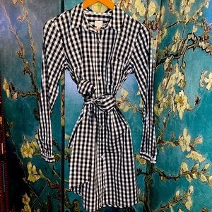 A new day. Cotton b and w checked shirt dress size xs